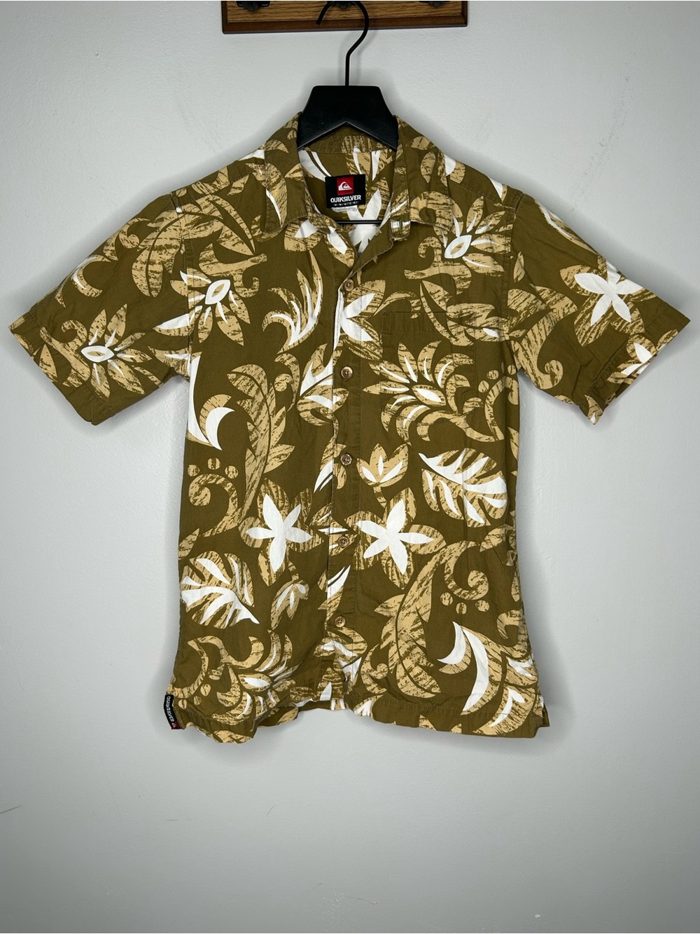 Quicksilver Boys Hawaiian Button Down Shirt Size M 12 -14